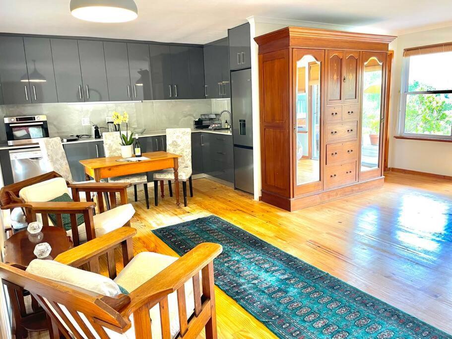 Ixia Studio-serene, Solar, Pet Friendly, Garden And Valley Views Apartment
